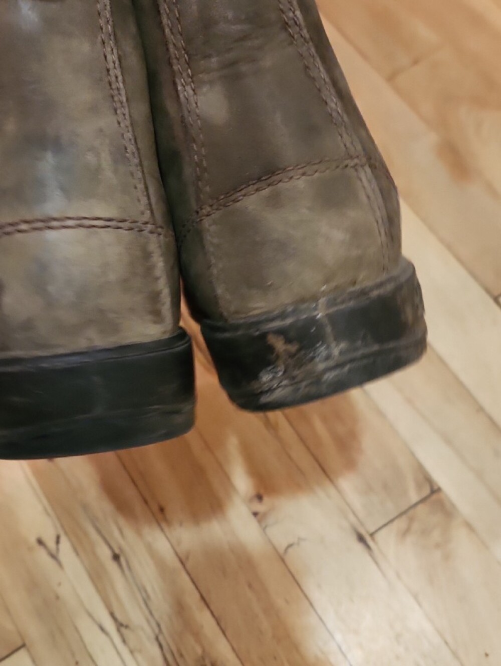 Blundstone Brown Chelsea Ankle Boots - Picture 8 of 12
